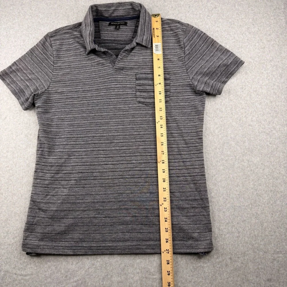 Banana Republic Mens Medium‎ Gray Striped Short Sleeve Polo Shirt Chest Pocket